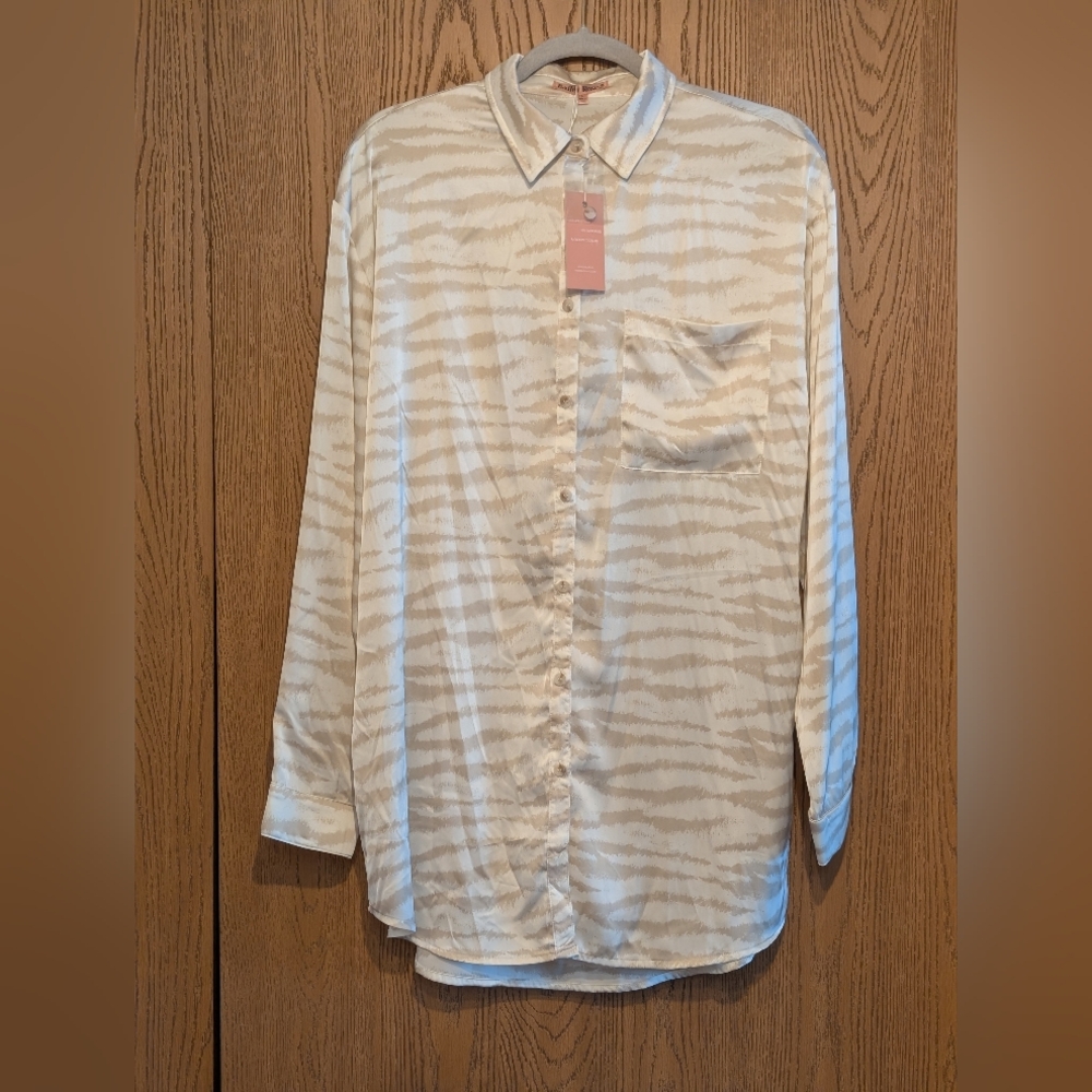 Women's Oversized Satin Cream Zebra Patterned Button Down Top/Dress With Pockets